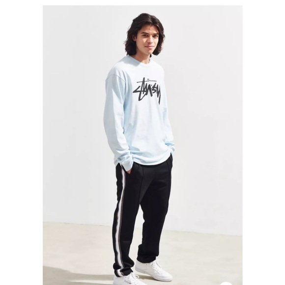 Urban Outfitters Stussy Old School Logo Long Sleeve Tee - Picture 4 of 7